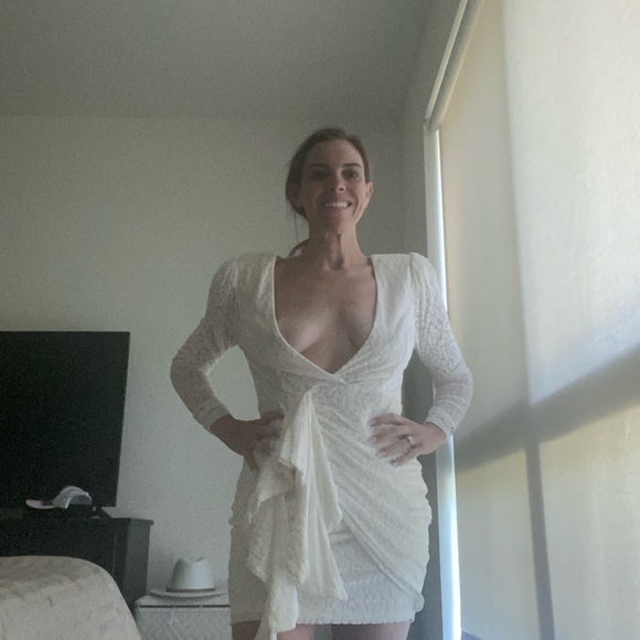 NWT white LUXXEL DRESS - Picture 10 of 13